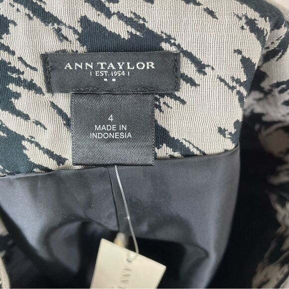 Ann Taylor Houndstooth Pencil Skirt NWT Size 4 - Picture 3 of 6